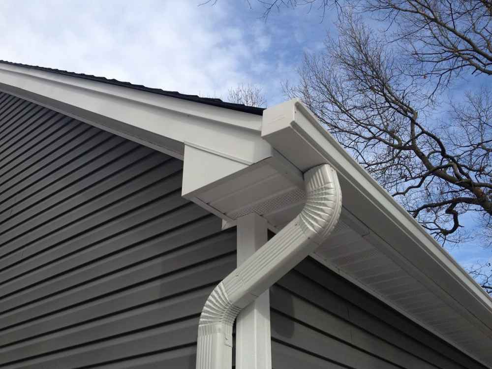 seamless gutter installation expert in Bel Air MD
